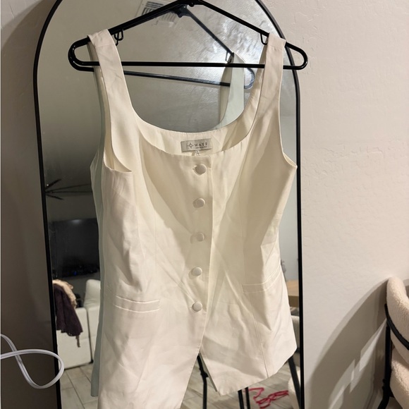 Wayf Button-Up Vest - Picture 3 of 3